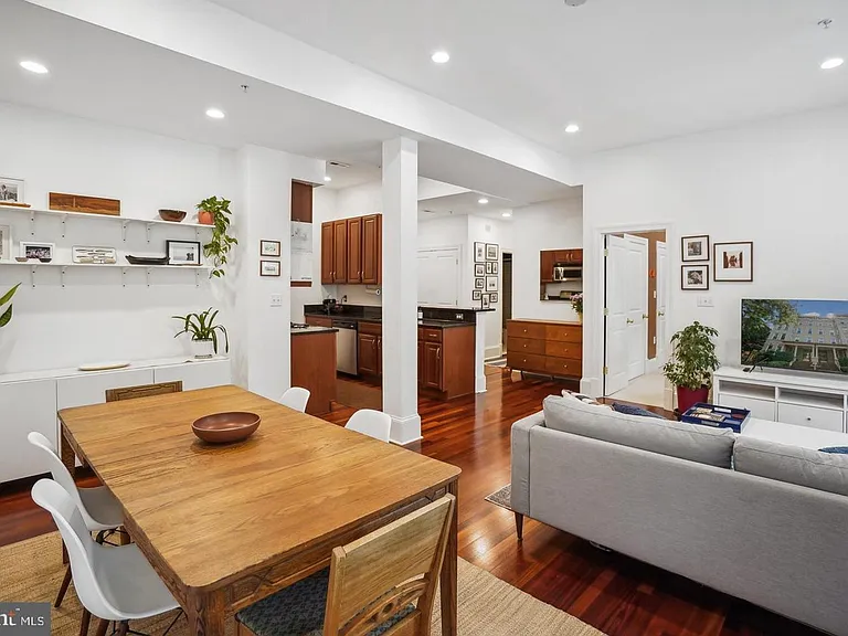 1324 Euclid St NW #103 — Photo 13