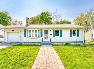 79 Church St, West Warwick, RI 02893