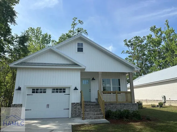 150 E 1st St, Midway, GA 31320