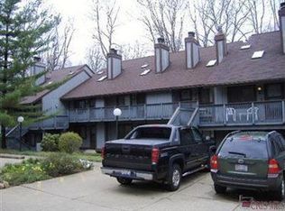 515 Meredith 2d Ln, Cuyahoga Falls, OH 44223