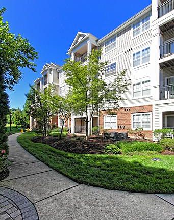 3rd image of 12909 Centre Park Cir APT 106