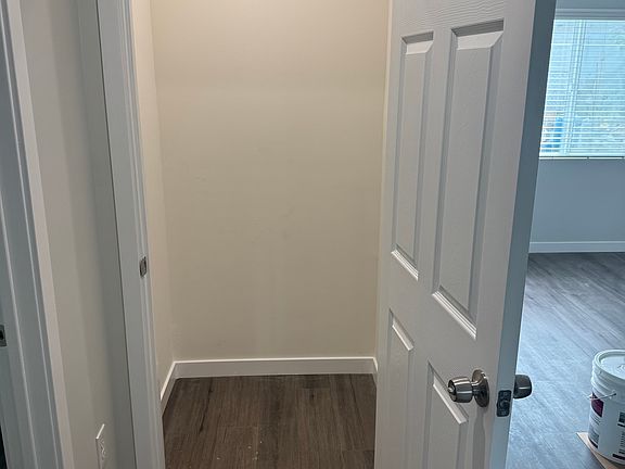 4th image of 3626 1/2 Hubbard St