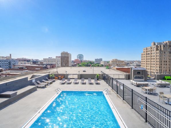 430 W Muhammad Ali Blvd #1-1009