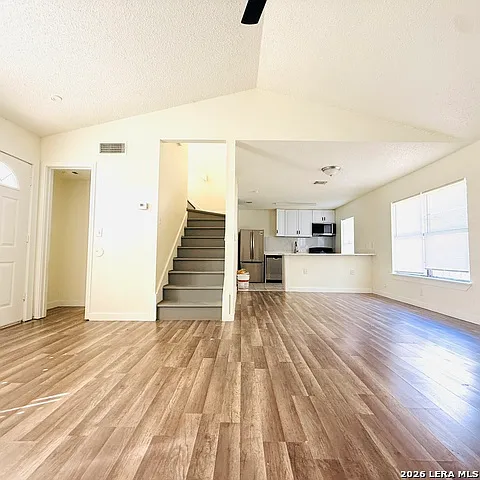 4 bed, 2.5 bath, 1504 sqft, $1,690 — Photo 3