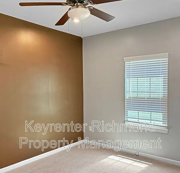 4333 Kenmare Ln — Photo 4