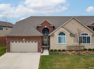 5236 Hawkseye Trce, Warren, MI 48092