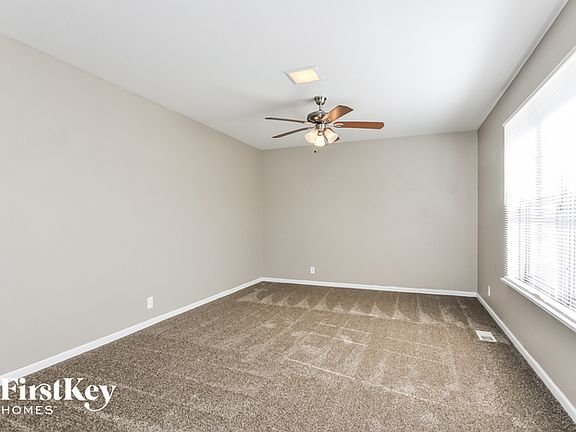 3rd image of 1365 Seminole Ln