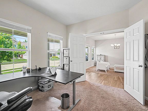 5th image of 1311 Scottish Ln