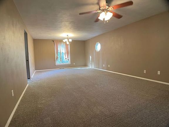 5th image of 2116 W Sunnyview Dr