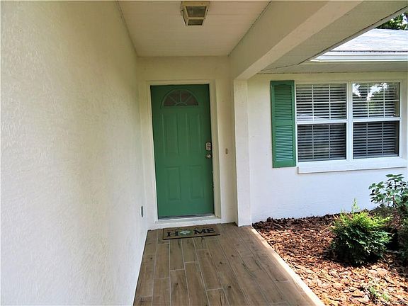 3rd image of 10077 E Lake Estates Dr