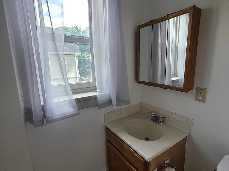 528 S 26th Ave #B — Photo 19