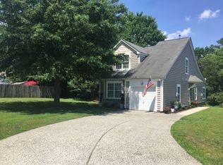 115 Nathan Pl, Yorktown, VA 23692