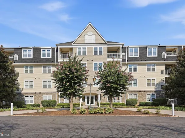 2500 Waterside Dr Unit 316, Frederick, MD 21701