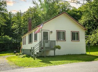 47 Edwards Rd, Wynantskill, NY 12198