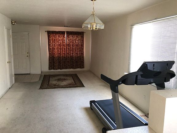 3rd image of 1694 E Saint Apollonia St
