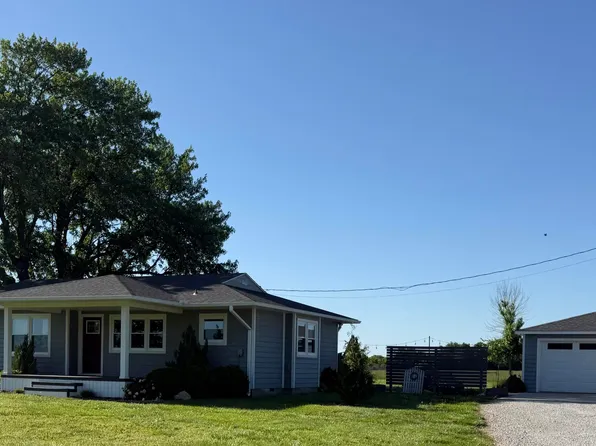 1460 14000th Rd, Altamont, KS 67330