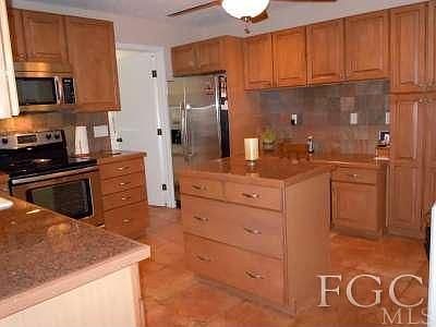 2nd image of 1225 Westfield Dr
