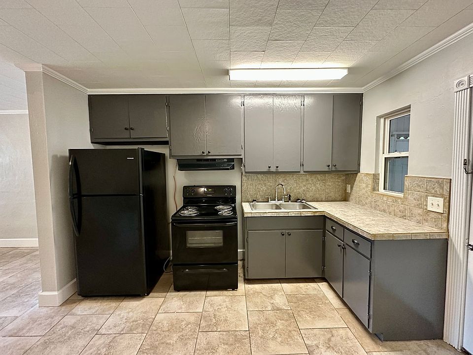 1st image of 6625 Clayton Ln #0