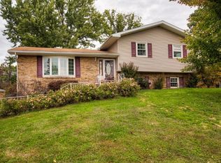 1308 Macray Dr, Boonville, IN 47601