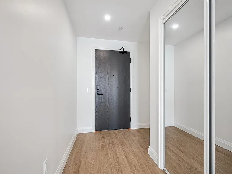 410 Westhaven St — Photo 59