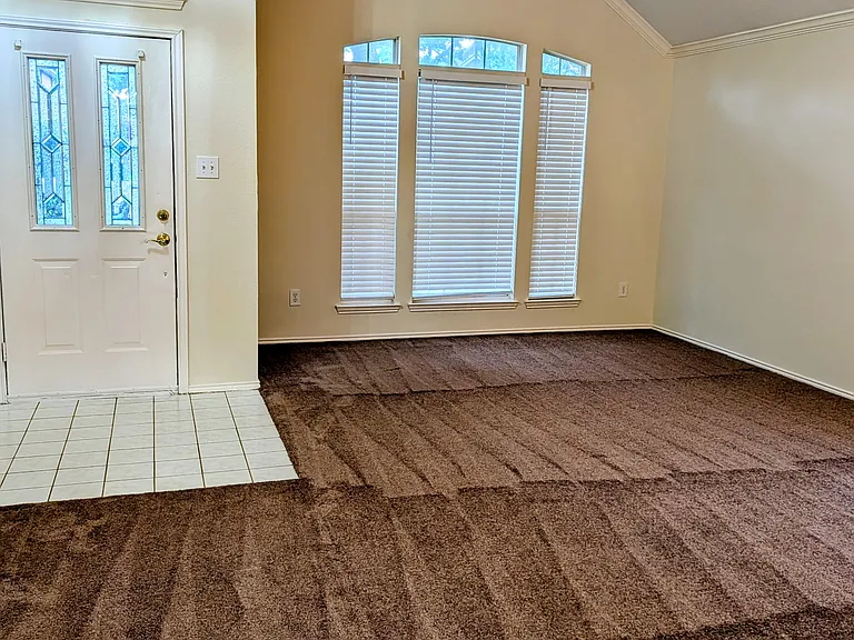 10610 Nashville Dr — Photo 7