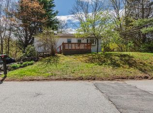 233 Dearborn Rd, Pembroke, NH 03275