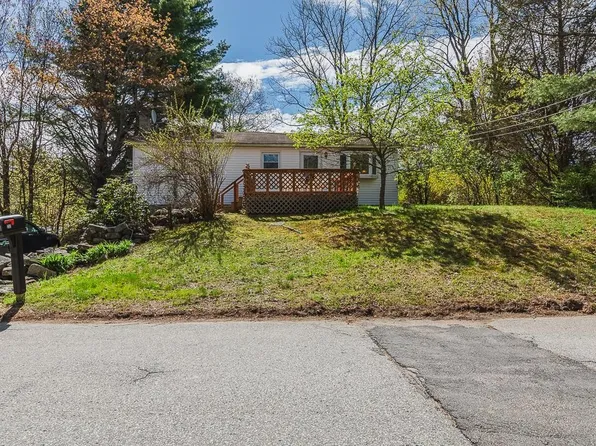 233 Dearborn Road, Pembroke, NH 03275-0000