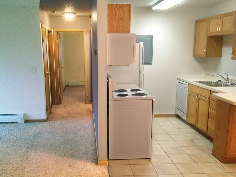 Skaff Apartments - Moorhead — Photo 43