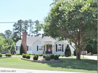 110 E Blalock Rd, Lucama, NC 27851