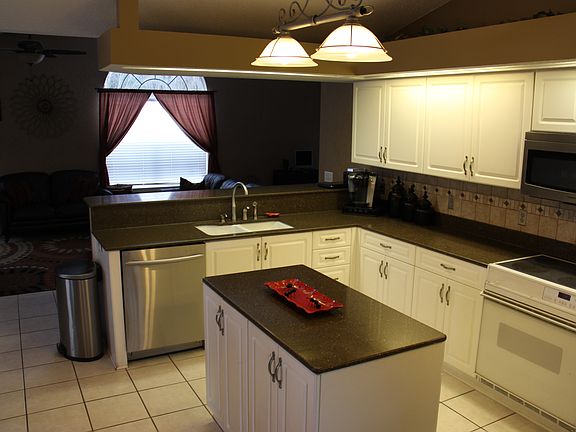 3rd image of 1116 Jaguar Cir