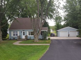 1639 Harbor Lights Rd, Suamico, WI 54173