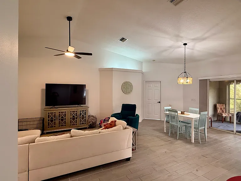 1608 Fairway Oaks Dr — Photo 8