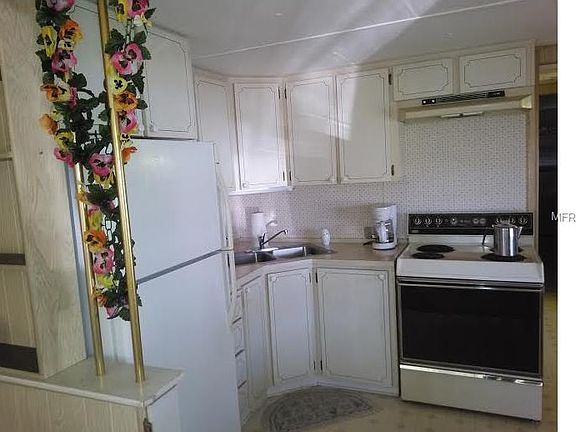 2nd image of 1841 Hess Dr