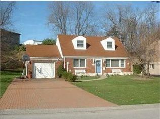 933 Wilamit Dr, Bethel Park, PA