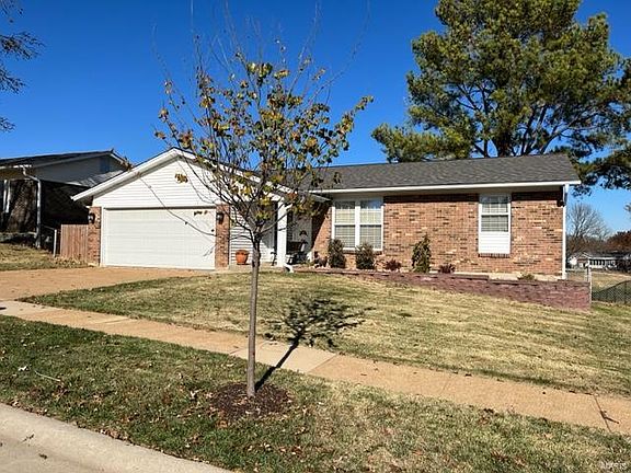 2nd image of 2723 Ashrock Dr S