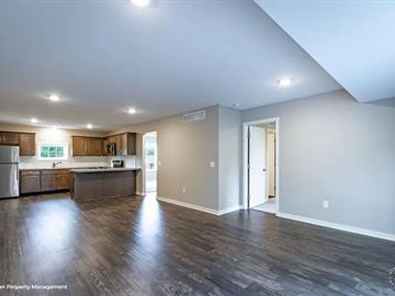 1146 Four Mile Rd NW — Photo 16