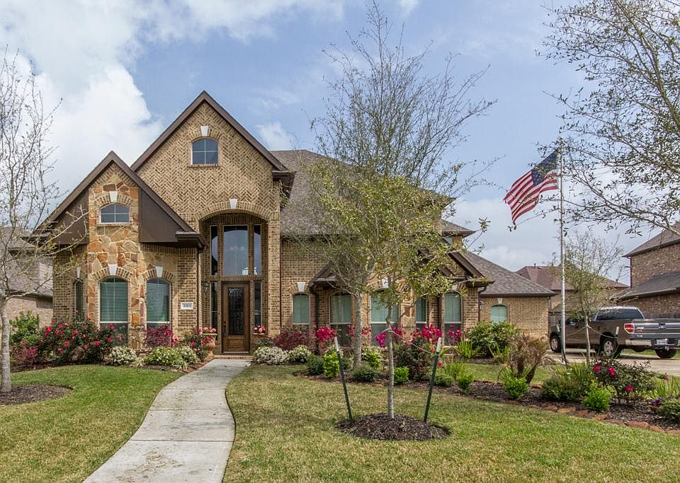 Gorgeous 4/3.1/3 home in the Master Planned Community of West Ranch in FISD