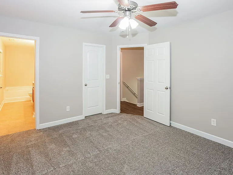 4198 Broadstairs Dr — Photo 11
