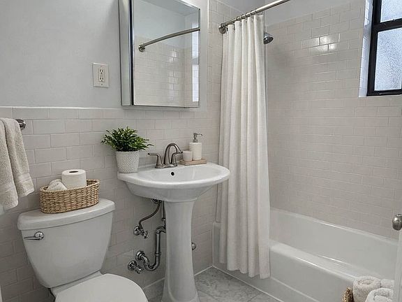 5th image of 333 E 89th St APT 3G