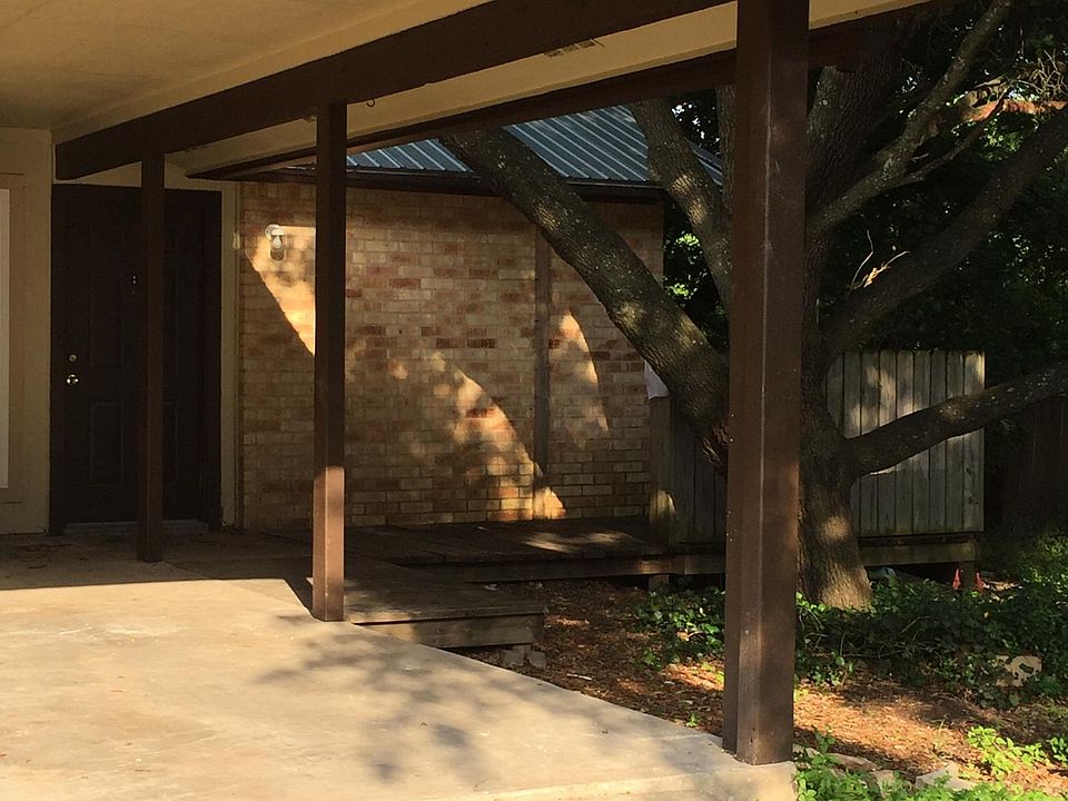 More front door.