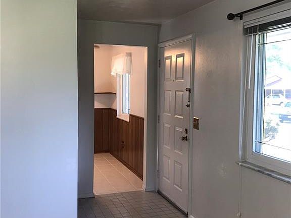 5th image of 2680 Millbrook Pl