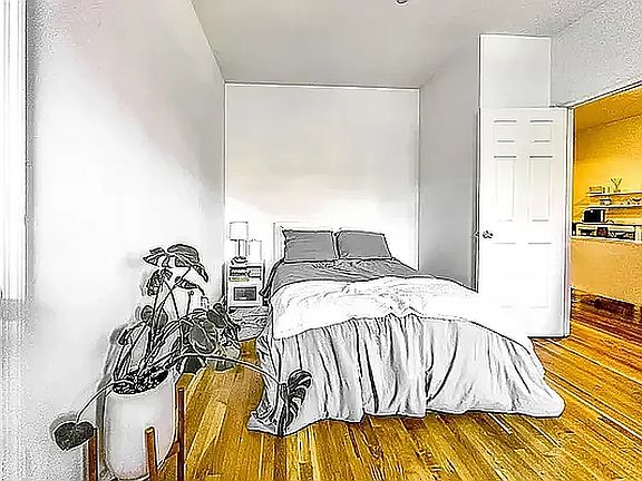 4th image of 181 E Houston St #3N