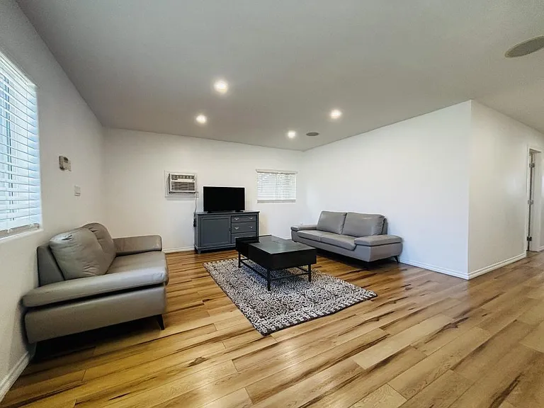 16875 Orangecrest Ct — Photo 6