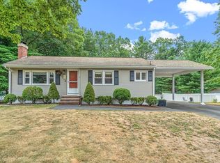 13 Moore St, Wilmington, MA 01887