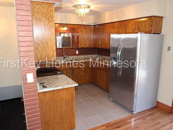 5th image of 580 Fairmont St NE