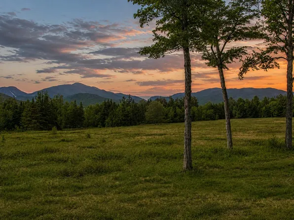 8 Upper Trl, Lake Placid, NY 12946