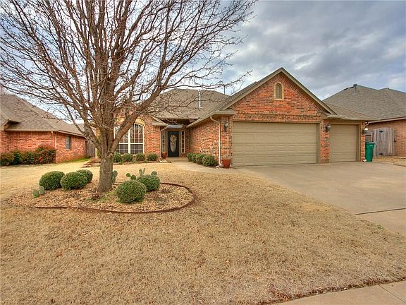 2nd image of 7609 Twin Oaks Dr