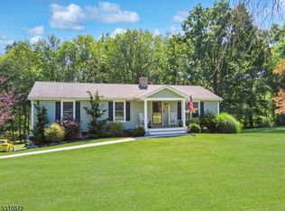 30 Countryside Rd, Columbia, NJ 07832