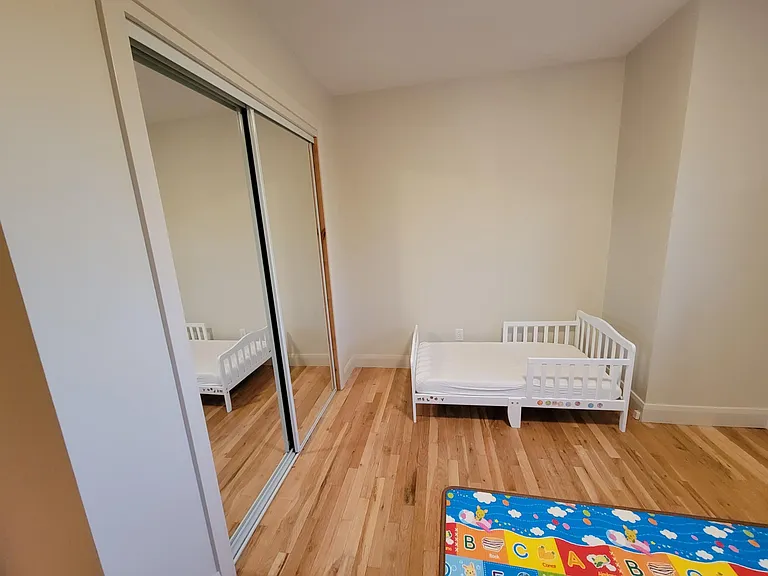 2179 S Belaire Dr E — Photo 22