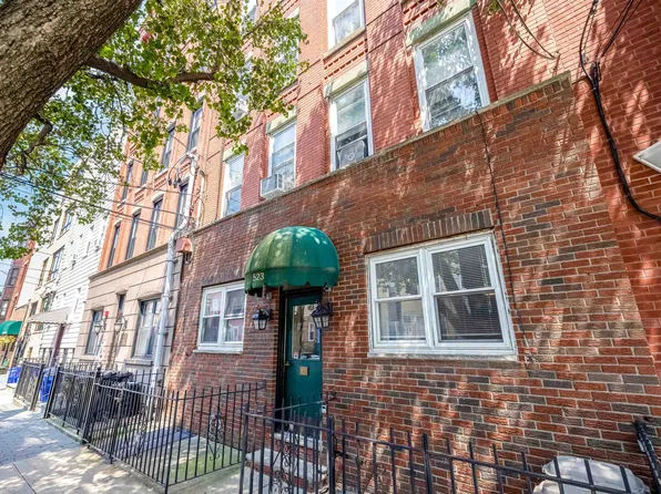 523 Adams Street image 3 of 19